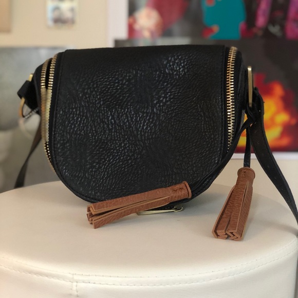 Free People Handbags - Free People Black Saddle Bag